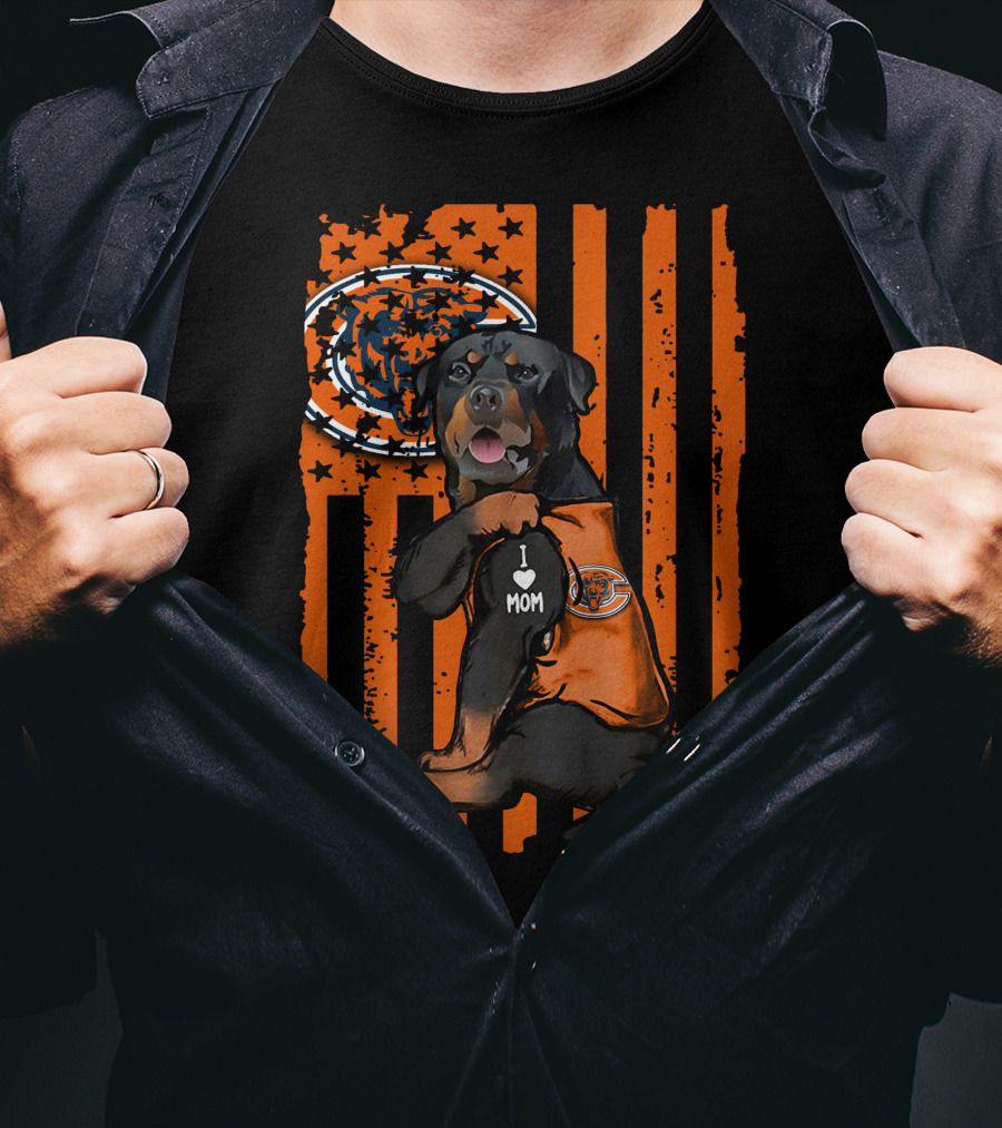 Rottweiler I Mom Chicago Bears Flag T-Shirt
