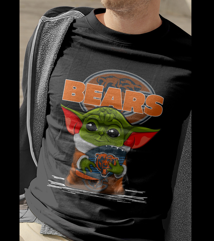BEARS Yoda Holding Football Chicago T-Shirt