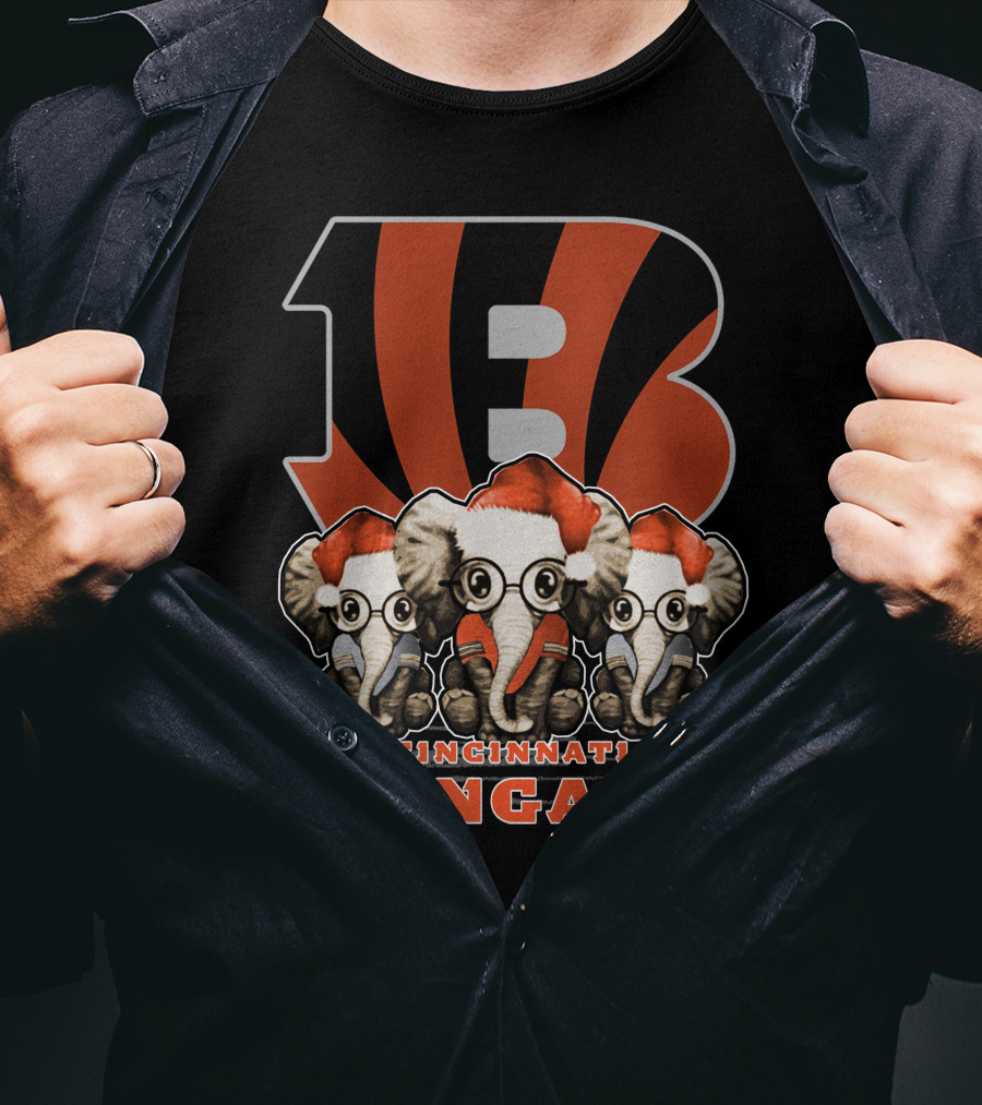 Cincinnati Bengals Christmas Elephants With Santa Hats T-Shirt