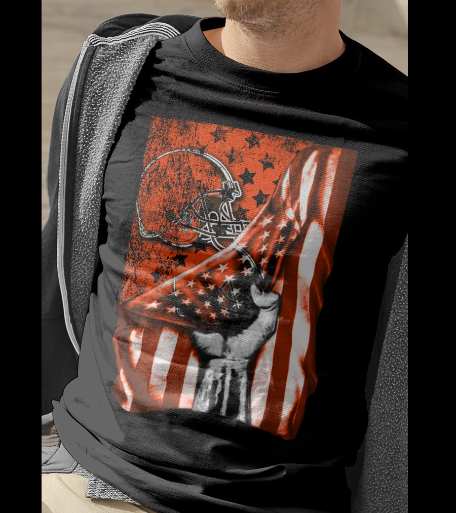 Cleveland Browns Helmet American Flag Stars Fist T-Shirt