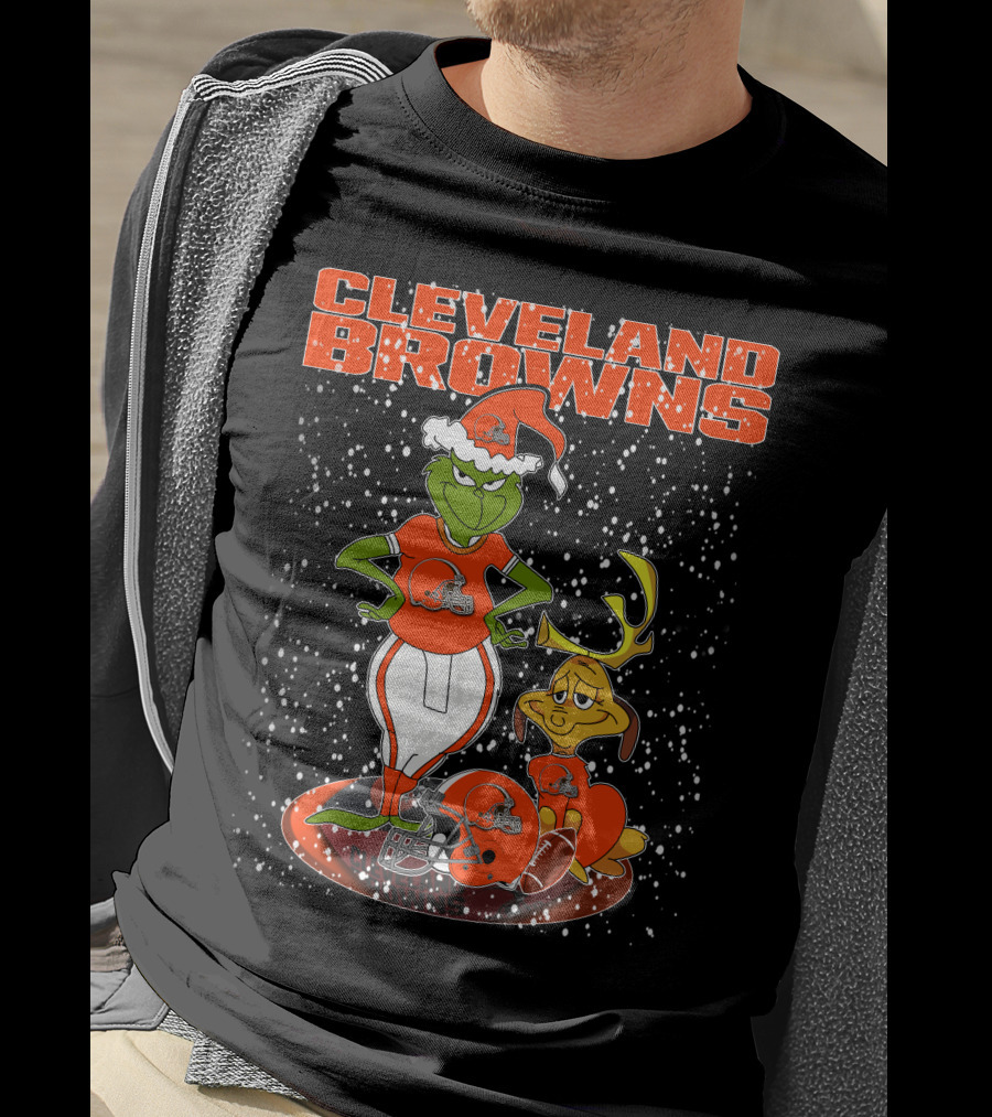 CLEVELAND BROWNS Grinchxmas Snow Football T-Shirt