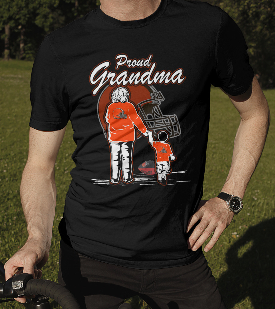 Proud Grandma Cleveland Browns Football Family Love T-Shirt