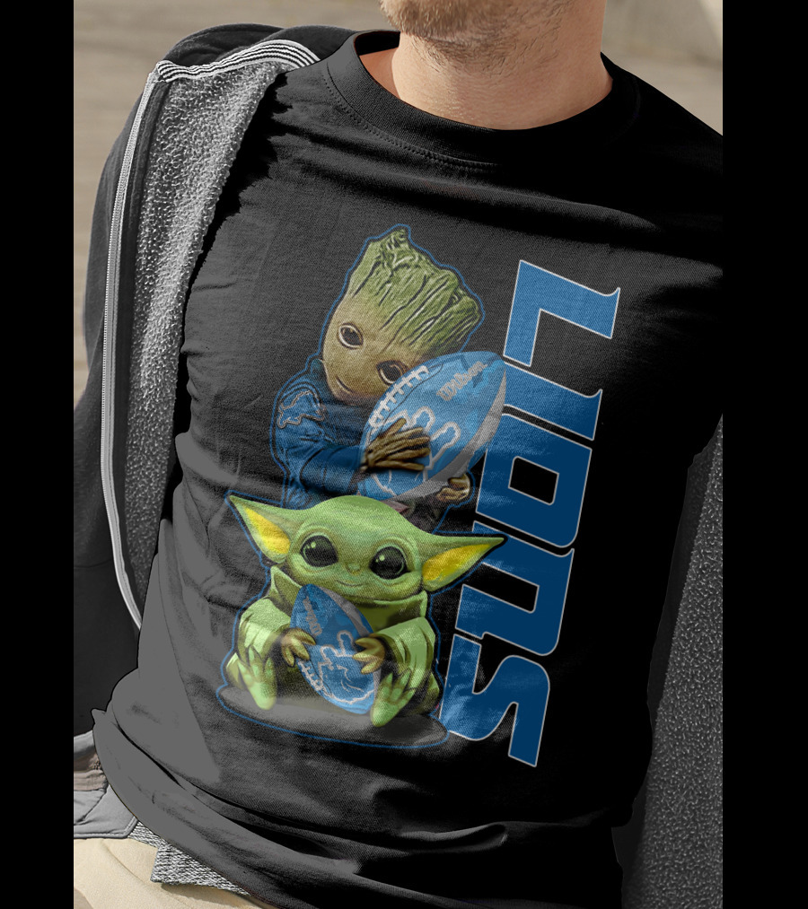 Grzd DETROIT LIONS Baby Groot And Baby Yoda With Football T-Shirt