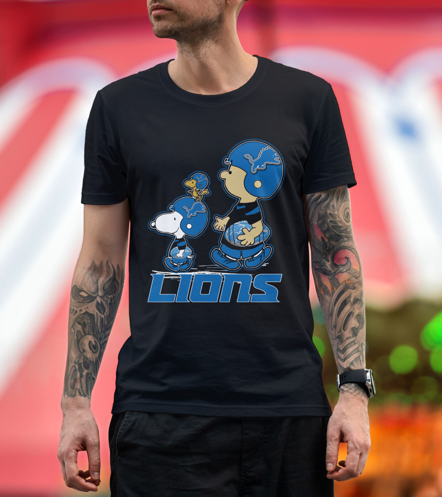 Snpfootball Detroit Lions Peanuts Characters With Lions Helmets T-Shirt