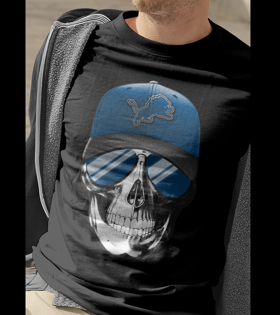 DETROIT LIONS Skull With Blue Cap And Sunglasses T-Shirt