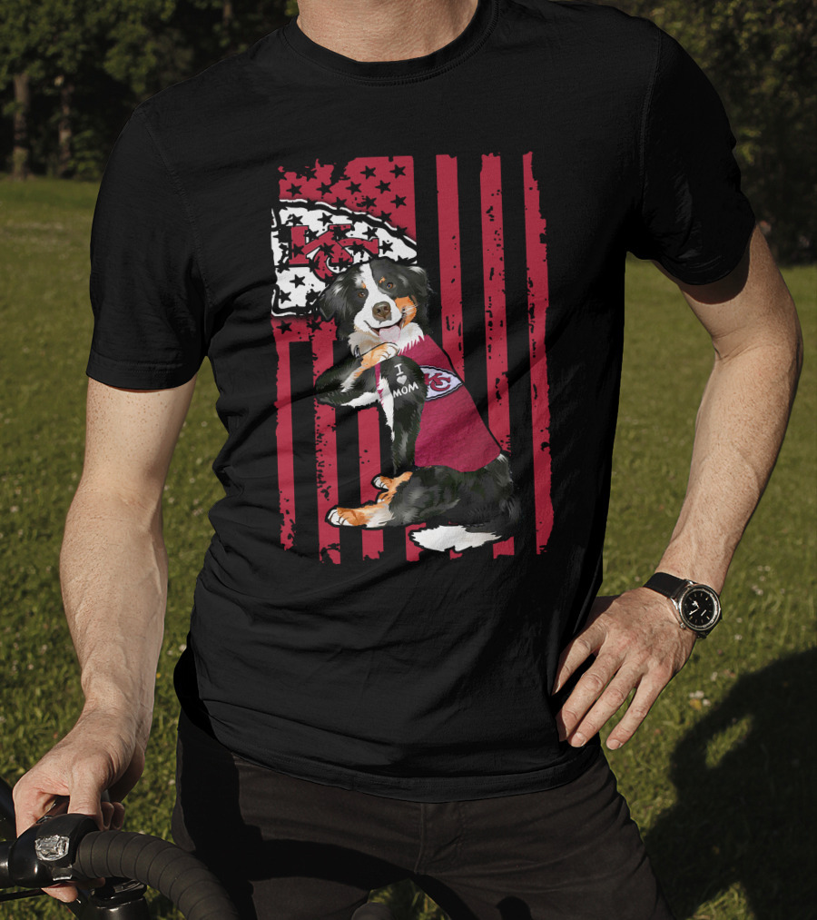 Border Collie I Mom Kansas City Chiefs Fan Flag T-Shirt