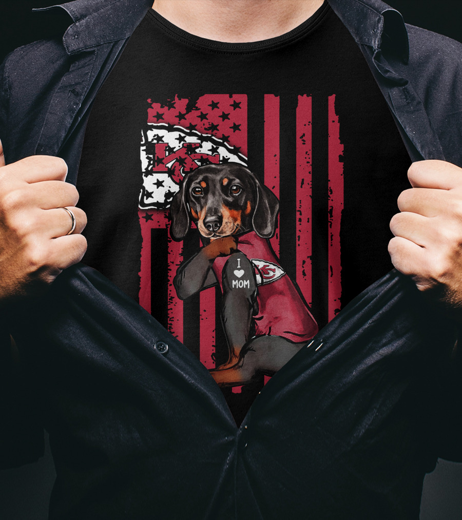 Dachshund I Love Mom Kansas City Chiefs Red Stripes T-Shirt