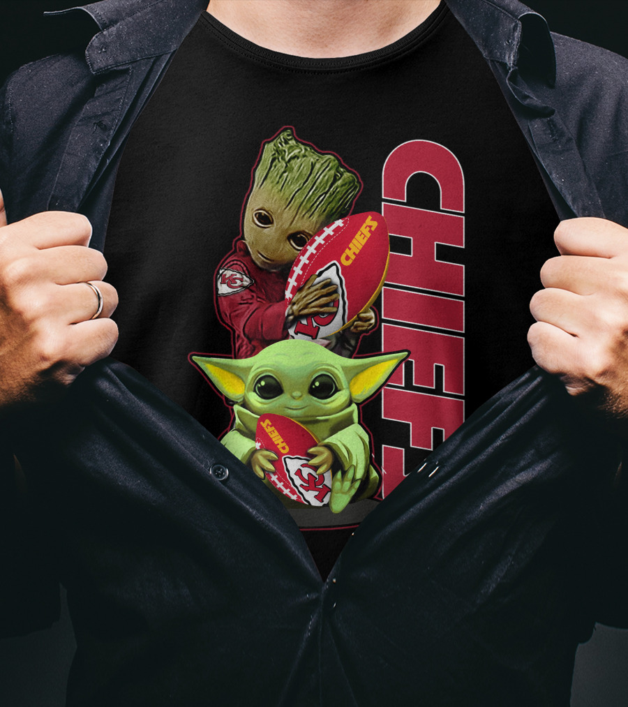 Grzd Chiefs Kansas City Groot And Baby Yoda Football T-Shirt