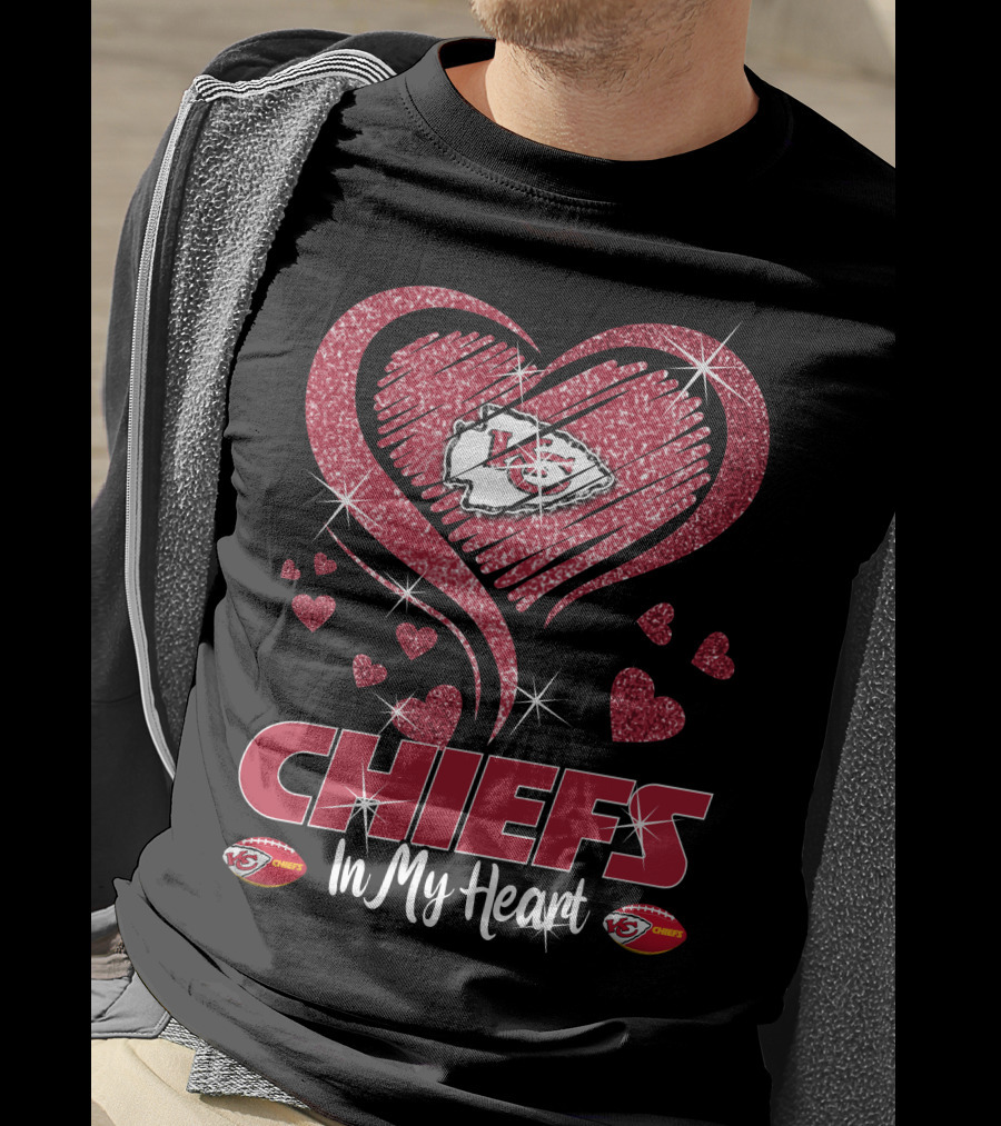 Kansas City Chiefs Love Glitter Heart Sparkle T-Shirt