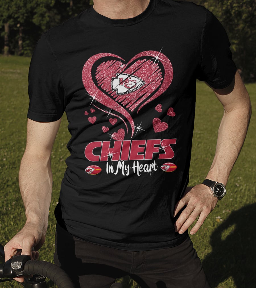 Kansas City Chiefs Love Glitter Heart Sparkle T-Shirt