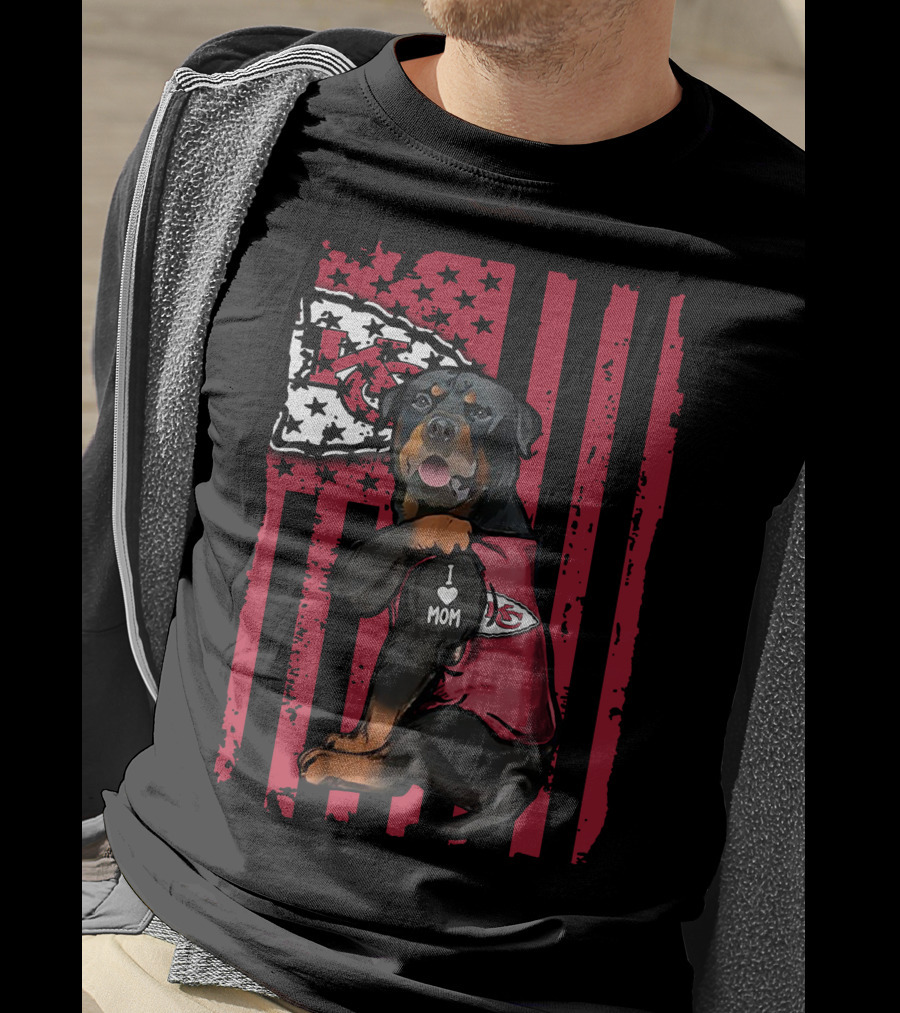 Rottweiler I Love Mom Kansas City Chiefs Flag T-Shirt