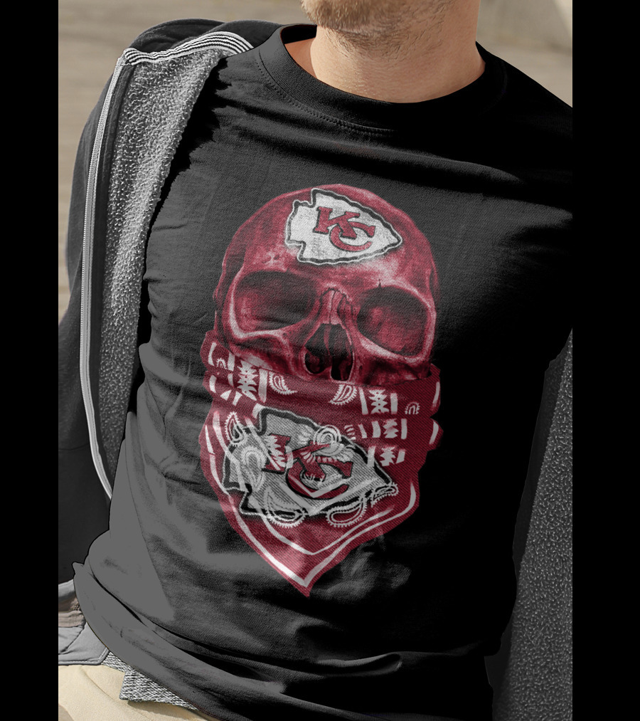 Kansas City Chiefs Skull Bandana T-Shirt
