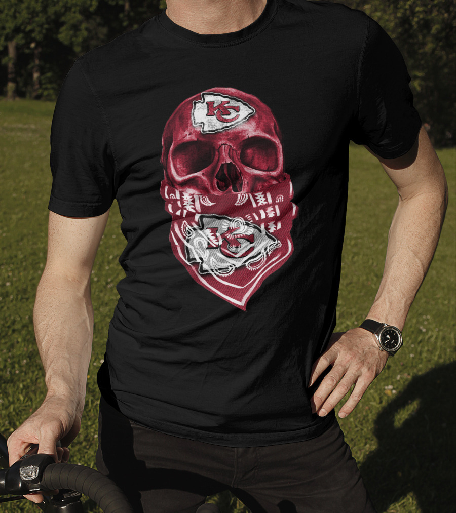 Kansas City Chiefs Skull Bandana T-Shirt