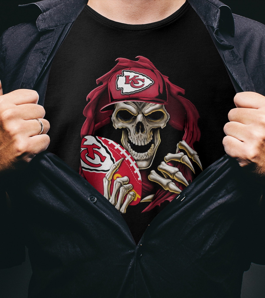 Skullbong Kansas City Chiefs Skeleton Holding Football With KC T-Shirt