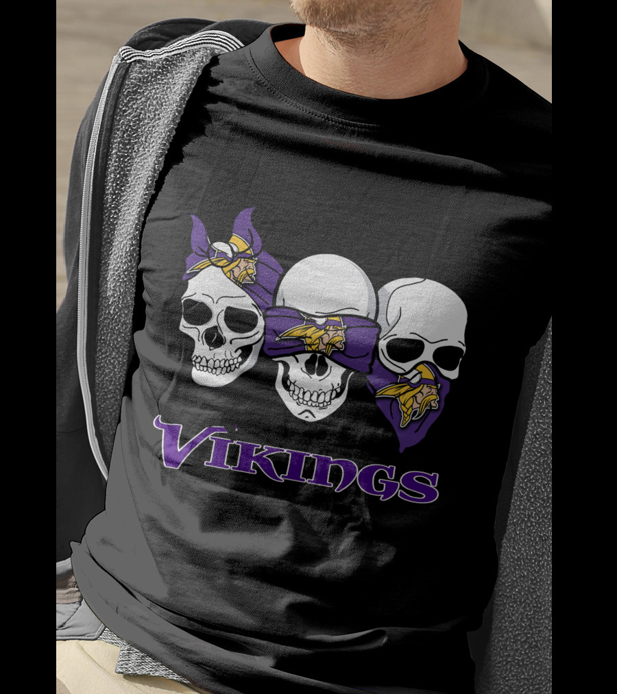 Vikings 3 Skull Bandana Purple Gold T-Shirt