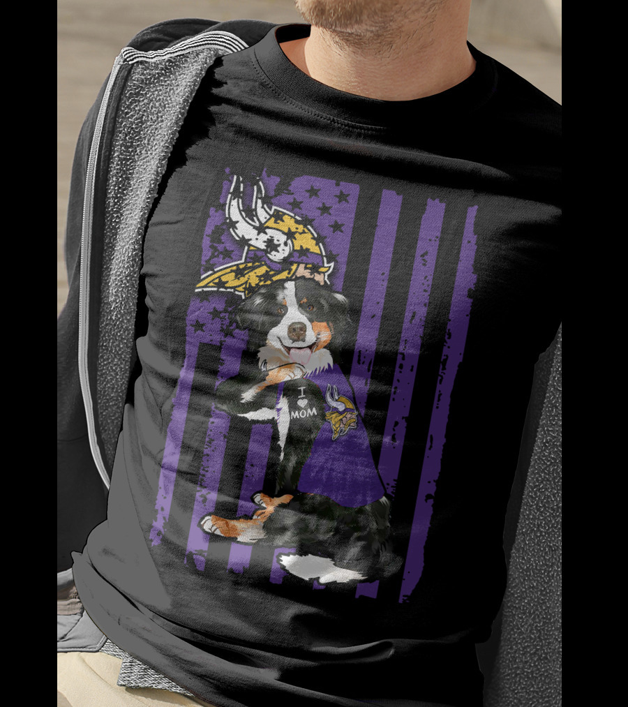 I Love Mom Border Collie With Minnesota Vikings Flag Background T-Shirt