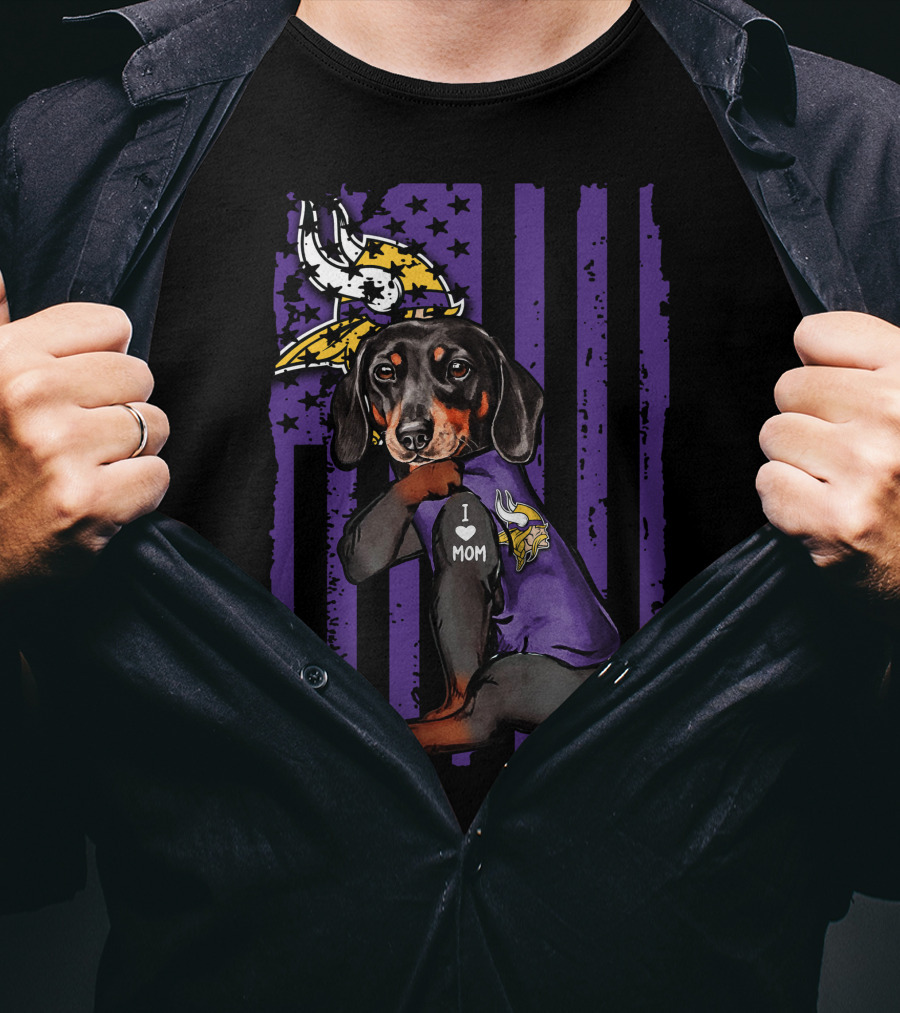 Dachshund I Love Mom Minnesota Vikings Purple Flag T-Shirt