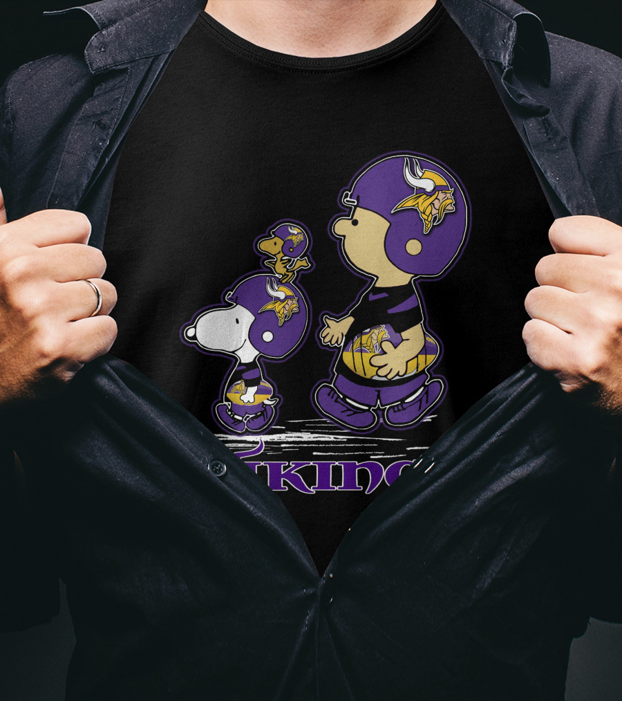 Snpfootball Minnesota Vikings Peanuts Characters Vikings Helmets T-Shirt