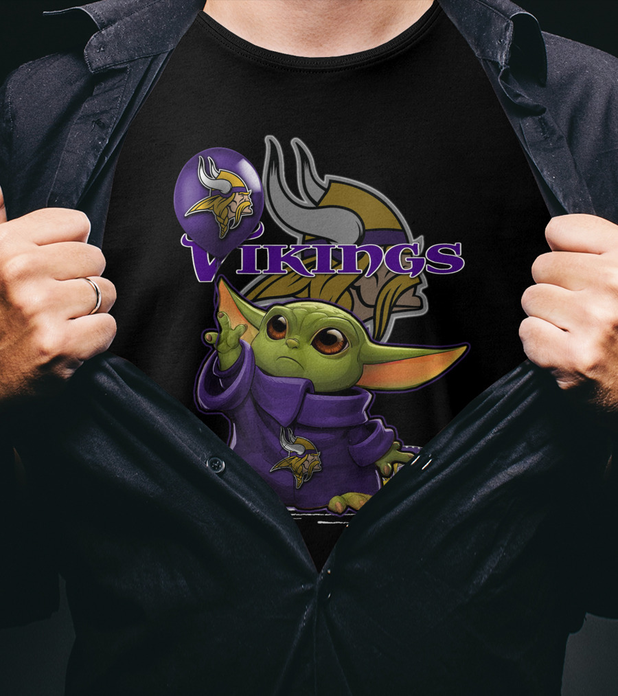 Yoda Holding Minnesota Vikings Football Helmet With Team T-Shirt