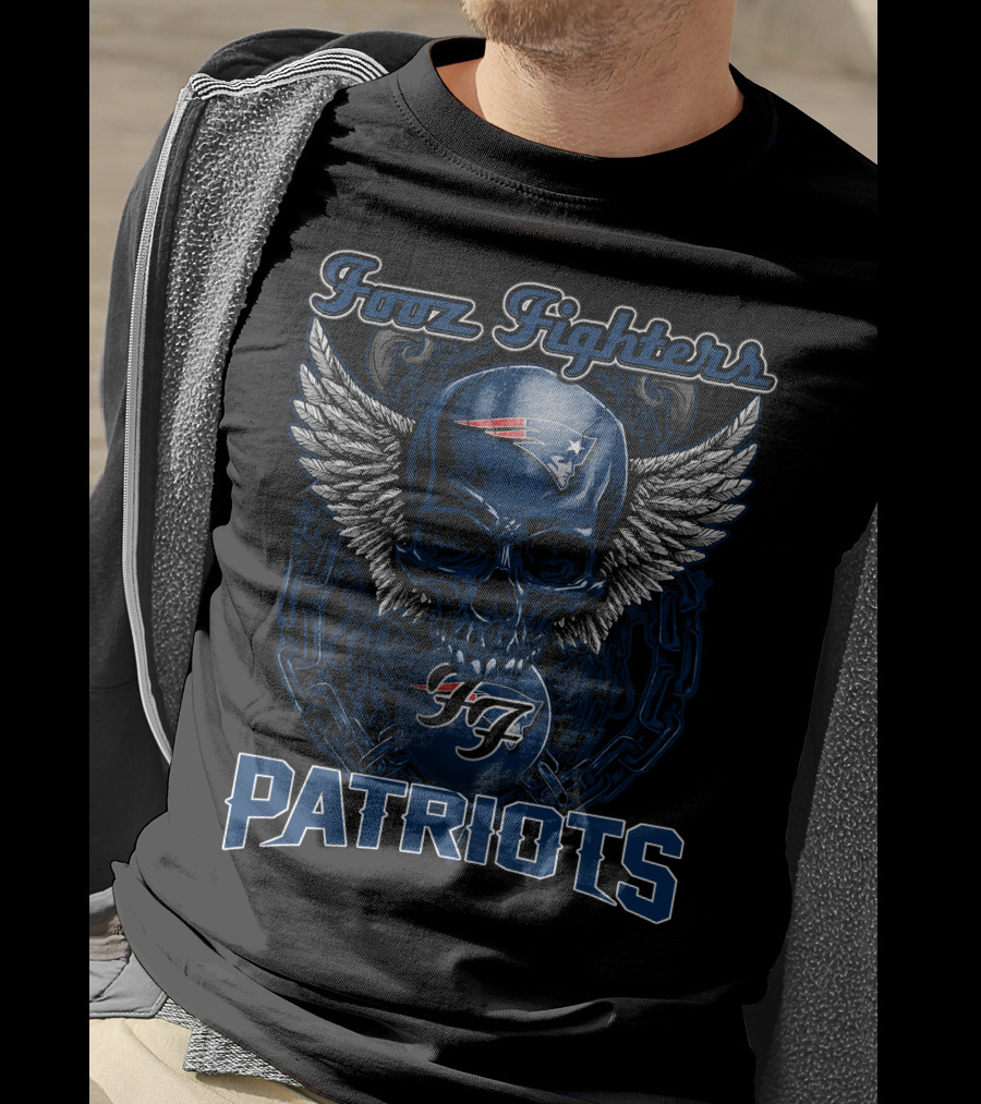 Foo Fighters Patriots Skull Wings Chain T-Shirt