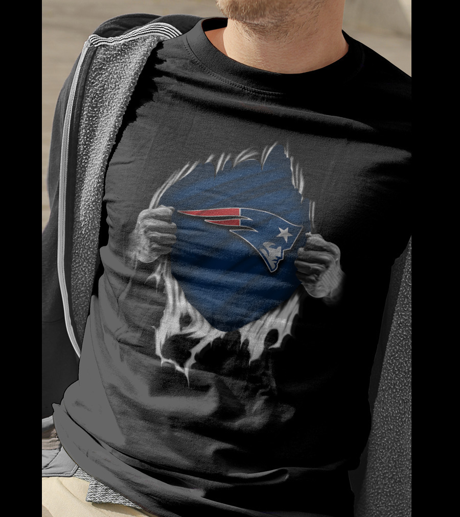 Ripped New England Patriots Fan Spirit T-Shirt