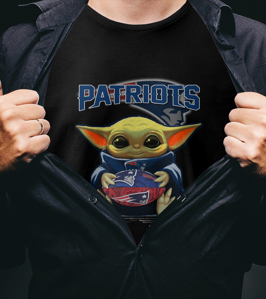 Patriots Baby Yoda With New England Football T-Shirt