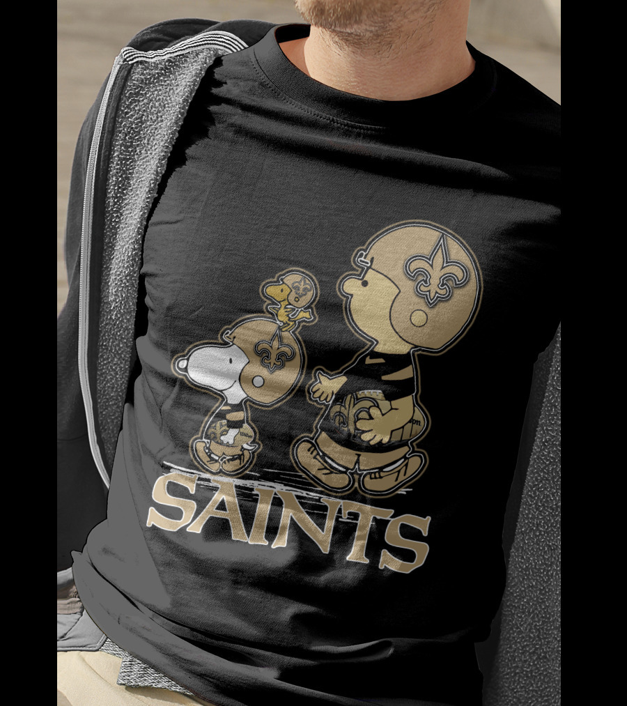 Snpfootball New Orleans Saints Peanuts Snoopy Woodstock Football Helmets T-Shirt