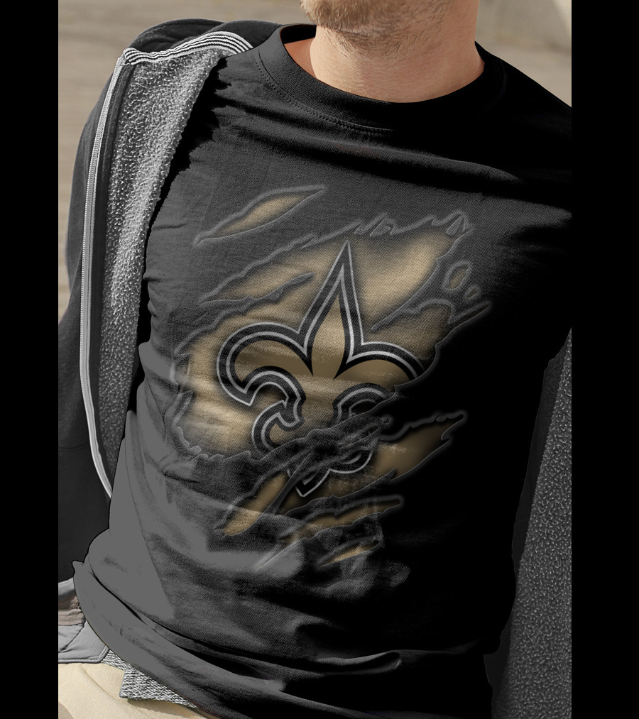 Torn V3 New Orleans Saints Fleur-de-Lis T-Shirt
