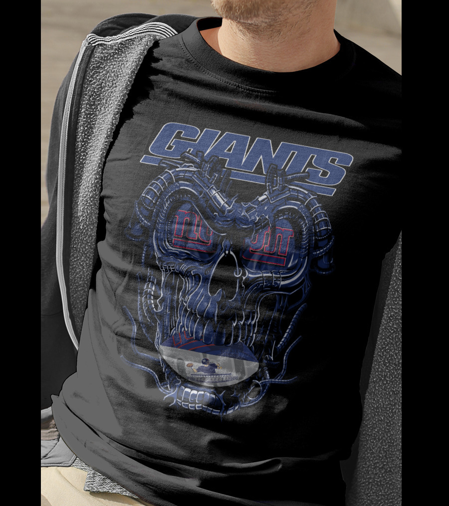 Giants Dragonskull Football Faceplate New York T-Shirt