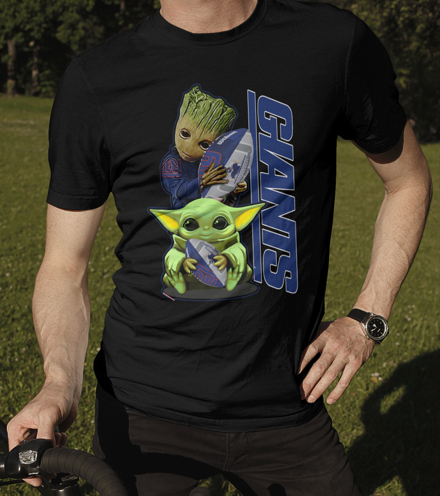 Grzd New York Giants Baby Groot And Grogu Football T-Shirt