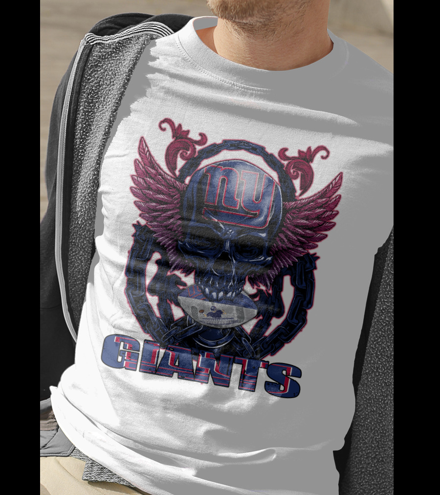 Skullfb New York Giants Winged Skull Design With Football Helmet And Chains T-Shirt
