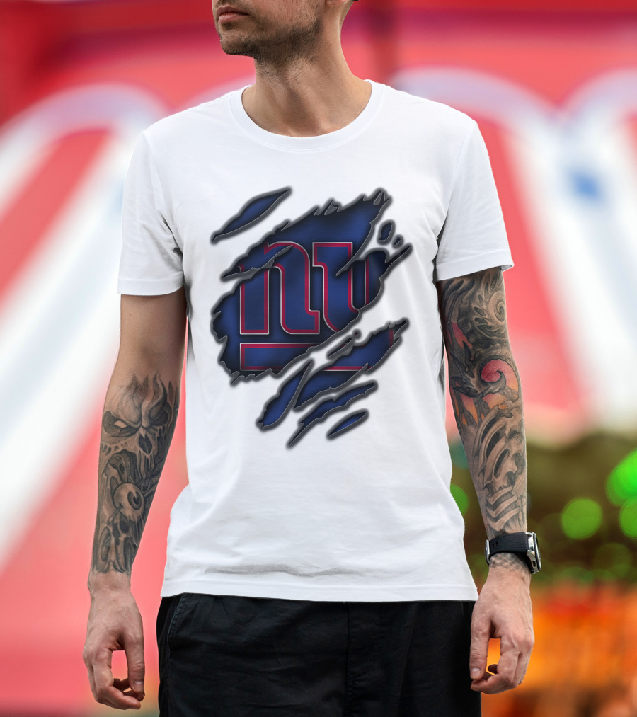 Torn V3 New York Giants Logo Rip Effect T-Shirt