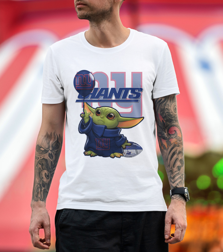 Yoda Giants Football Balloon Power Play T-Shirt