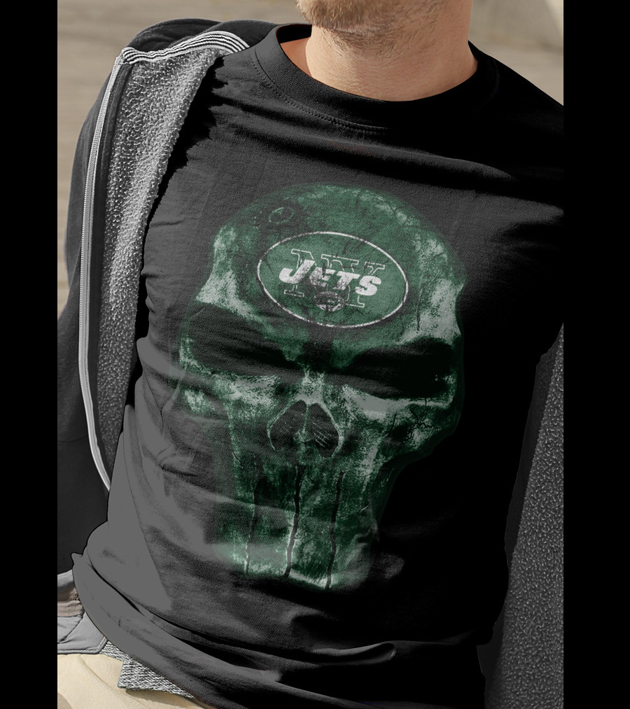 Skull V4 New York Jets Football Emblem T-Shirt