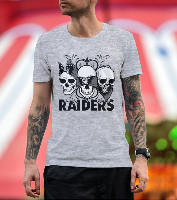 Premium T-Shirt: 3 Skull Raiders T-Shirt 3 Skull Raiders T-Shirt