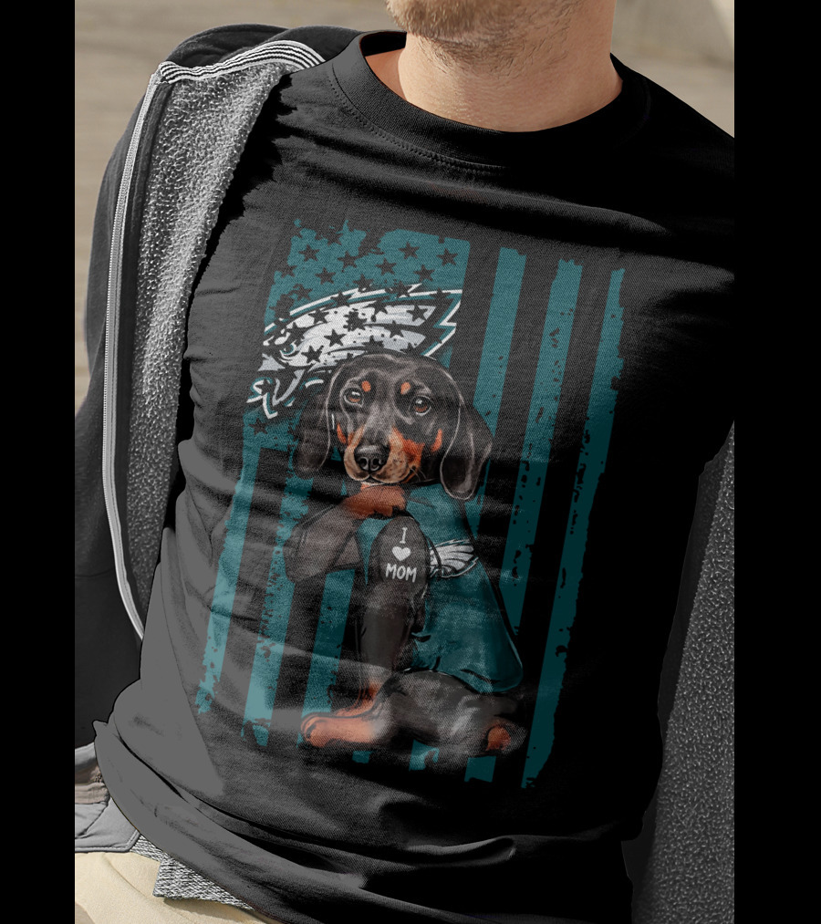 Dachshund I Love Mom Philadelphia Eagles Fan T-Shirt