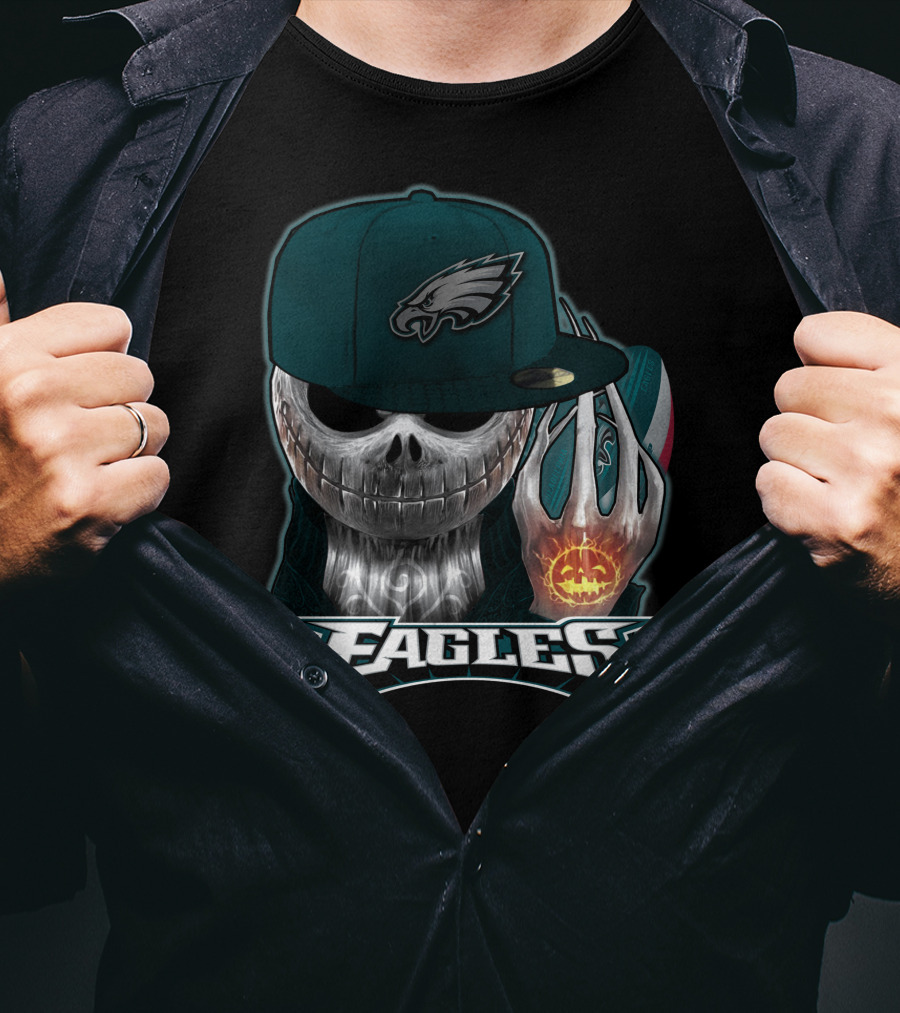 Jackskull Philadelphia Eagles Football Fan Skull Cap Halloween Pumpkin T-Shirt