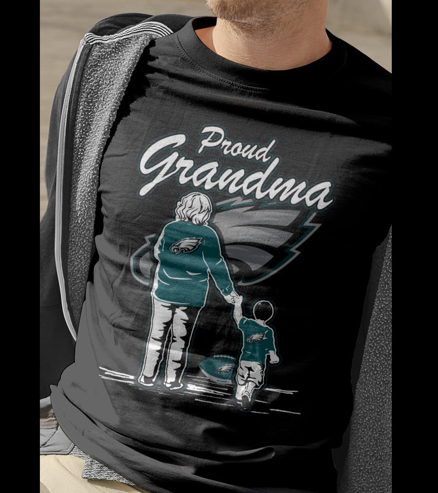 Proud Grandma Philadelphia Eagles Family Fan Love T-Shirt