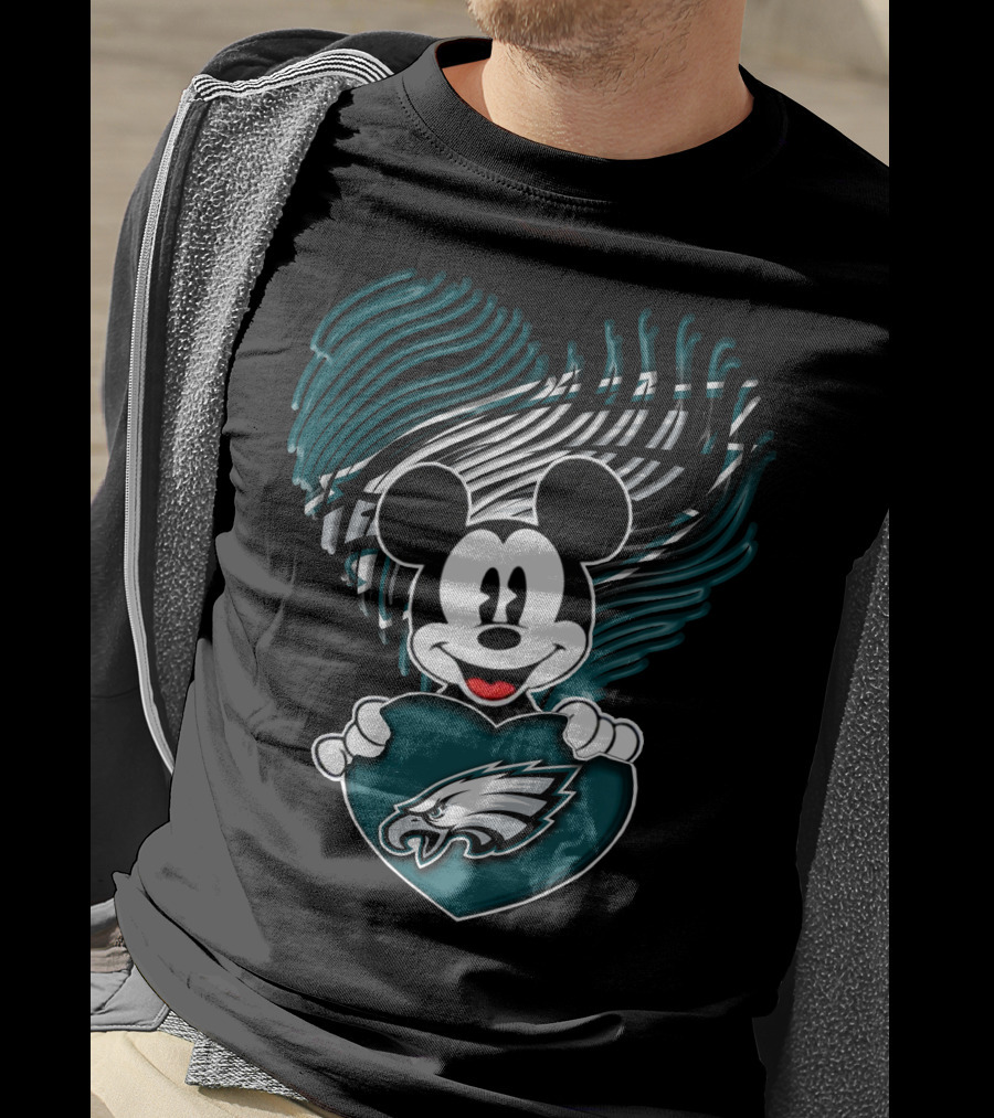 Philadelphia Eagles Heart Mickey Mouse T-Shirt