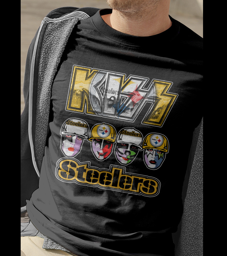 Kiss Steelers Pittsburgh Faces In Helmets T-Shirt