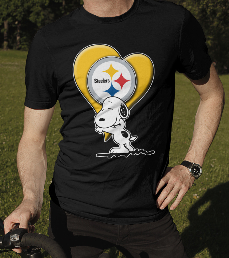 Snoopy Hugging Heart Steelers Logo Pittsburgh Steelers Fan Gear T-Shirt