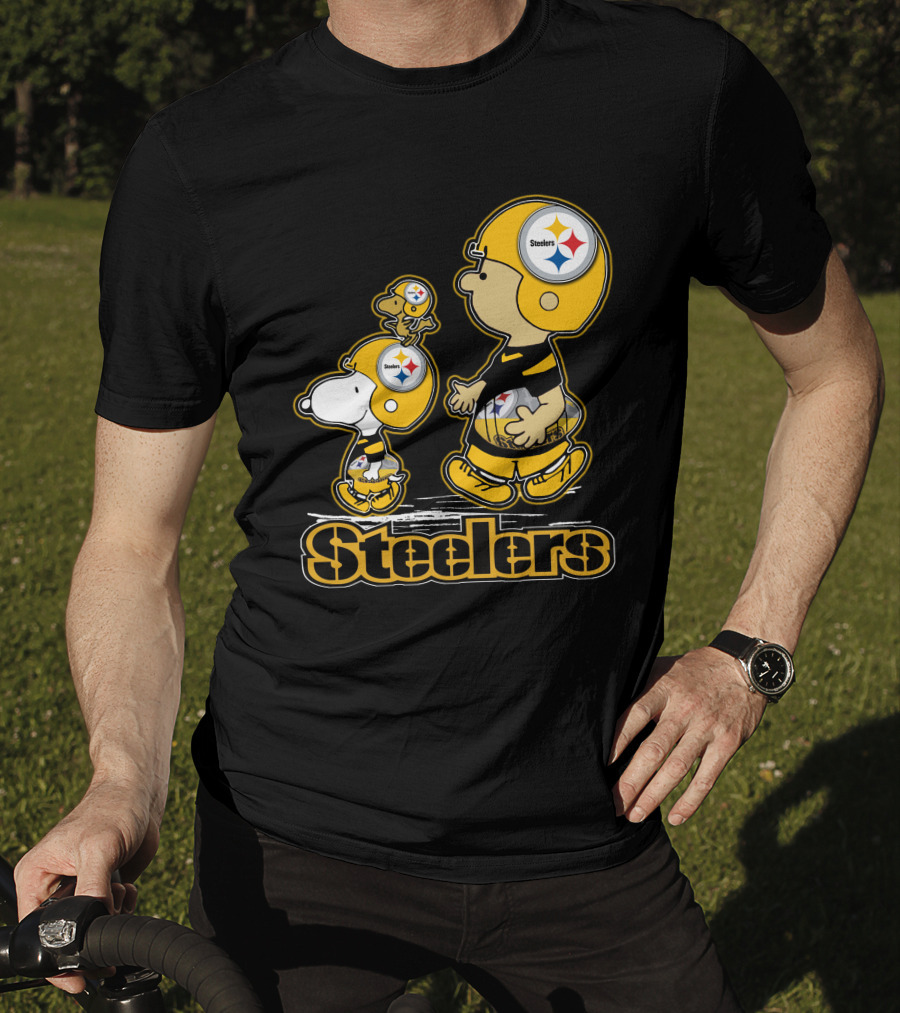 Snpfootball Pittsburgh Steelers Charlie Brown And Snoopy Peanuts Steelers Helmets T-Shirt