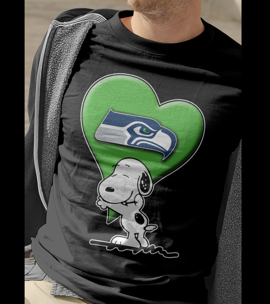 Snoopy Heart Seattle Seahawks Fan T-Shirt