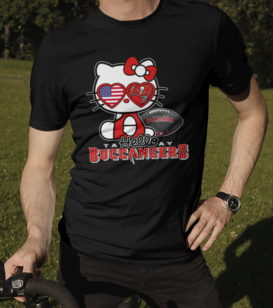 Hello Kitty Tampa Bay Buccaneers Football Heart Glasses T-Shirt