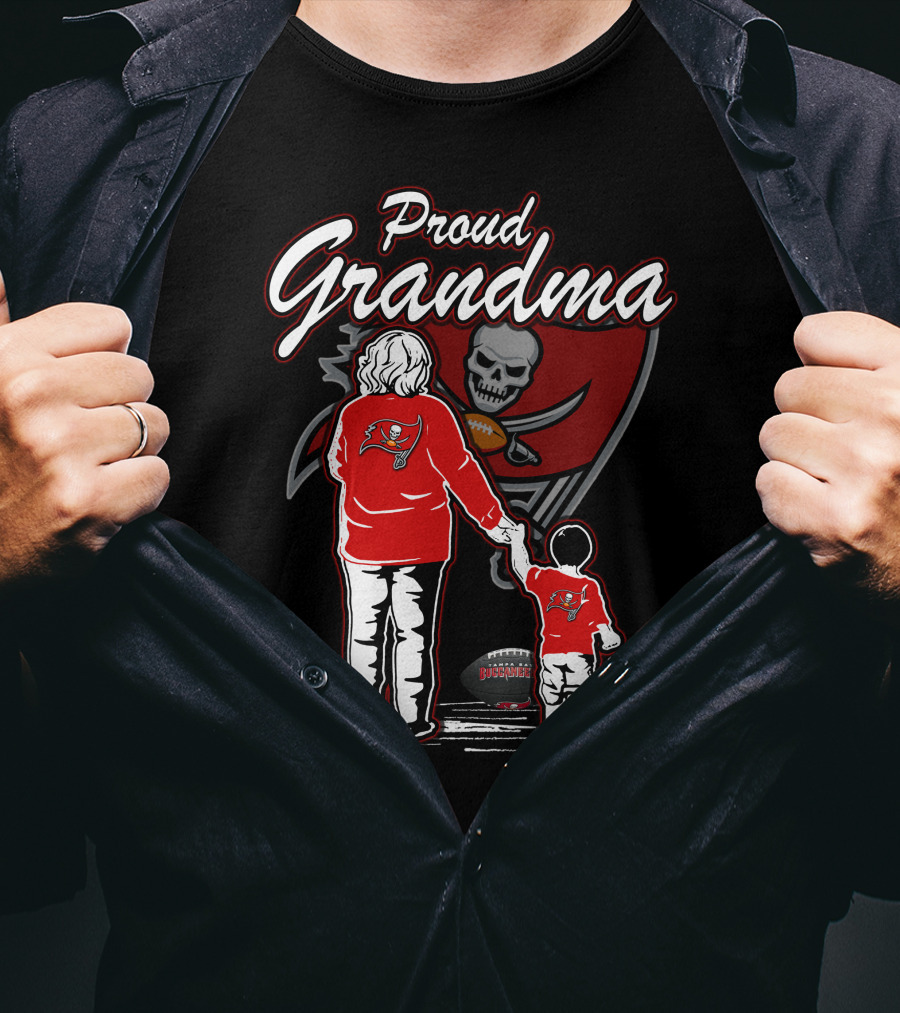 Proud Grandma Tampa Bay Buccaneers Football Family T-Shirt