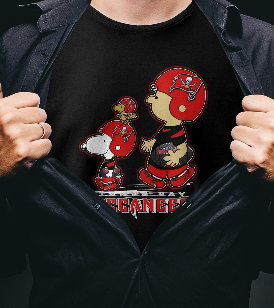 Tampa Bay Buccaneers Snpfootball Peanuts Characters T-Shirt