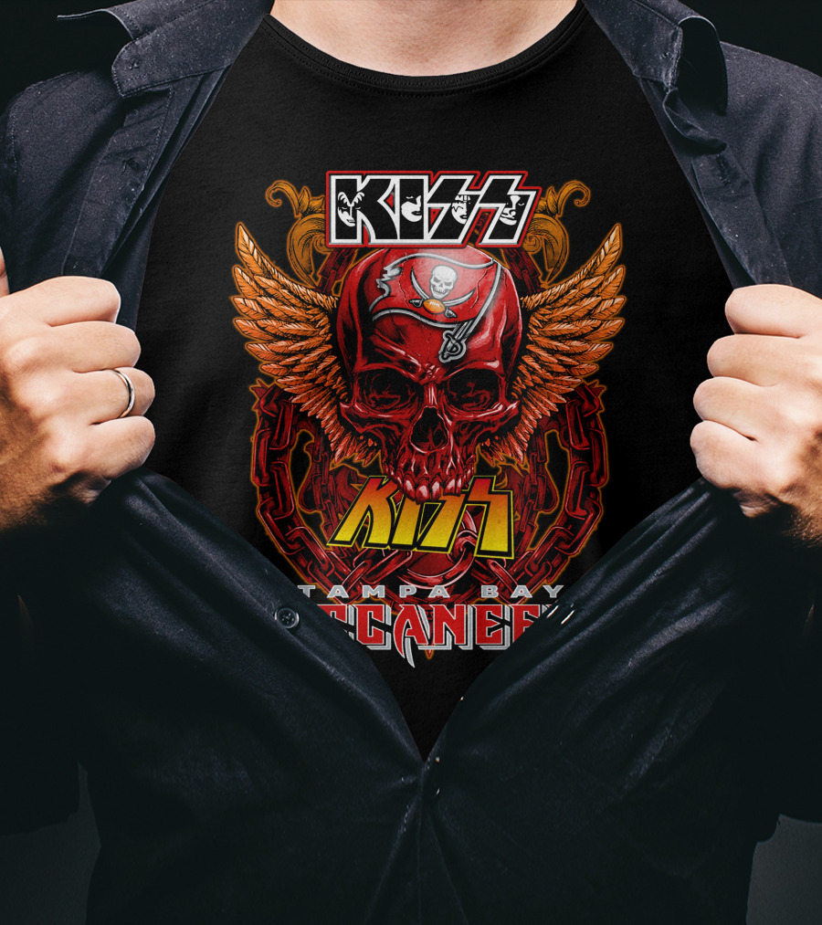 Kiss Tampa Bay Buccaneers Skull With Wings T-Shirt