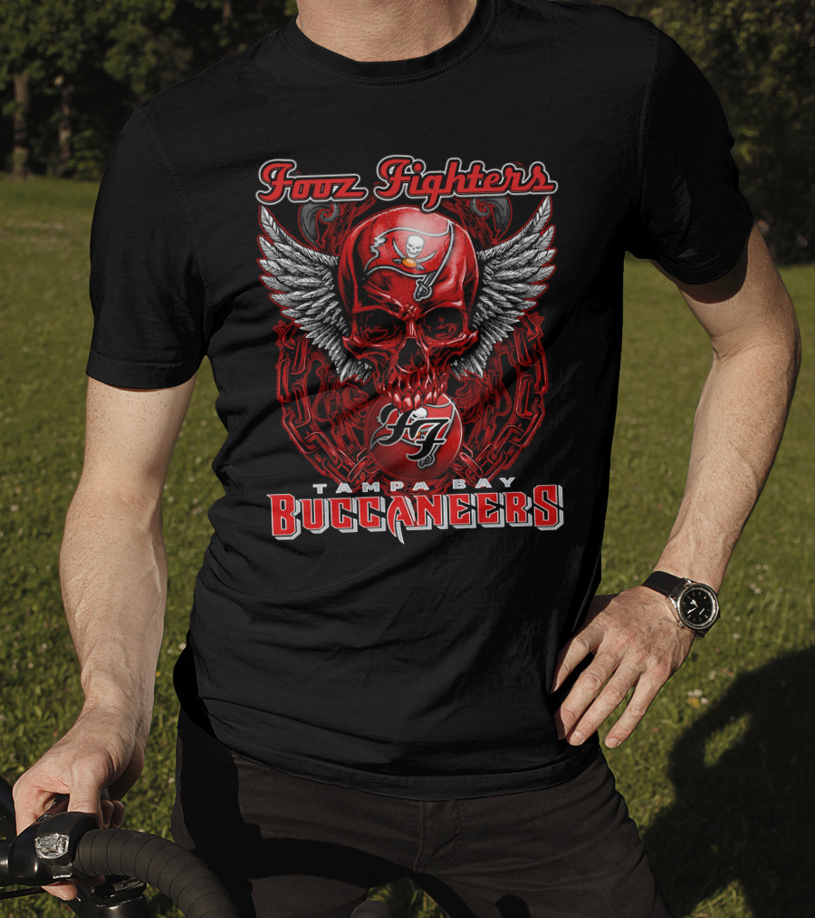 Fooz Fighters Tampa Bay Buccaneers Skull Wings T-Shirt