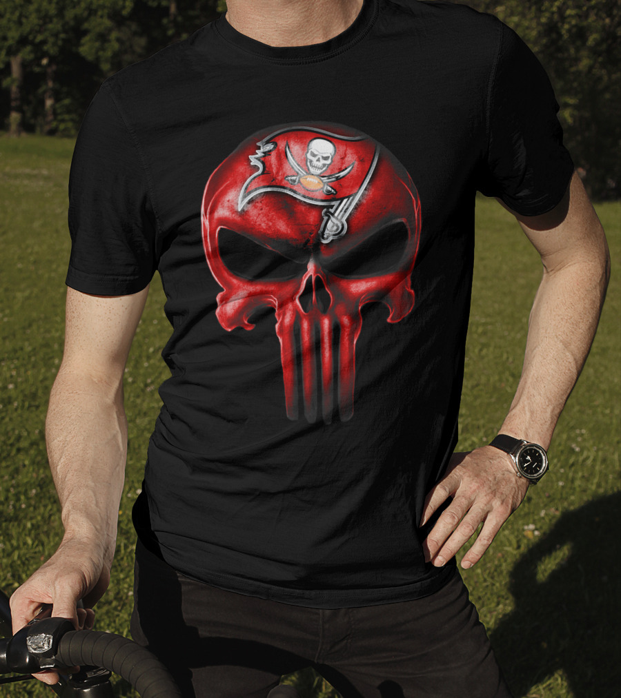Skull V3 Tampa Bay Buccaneers Pirate Skull T-Shirt