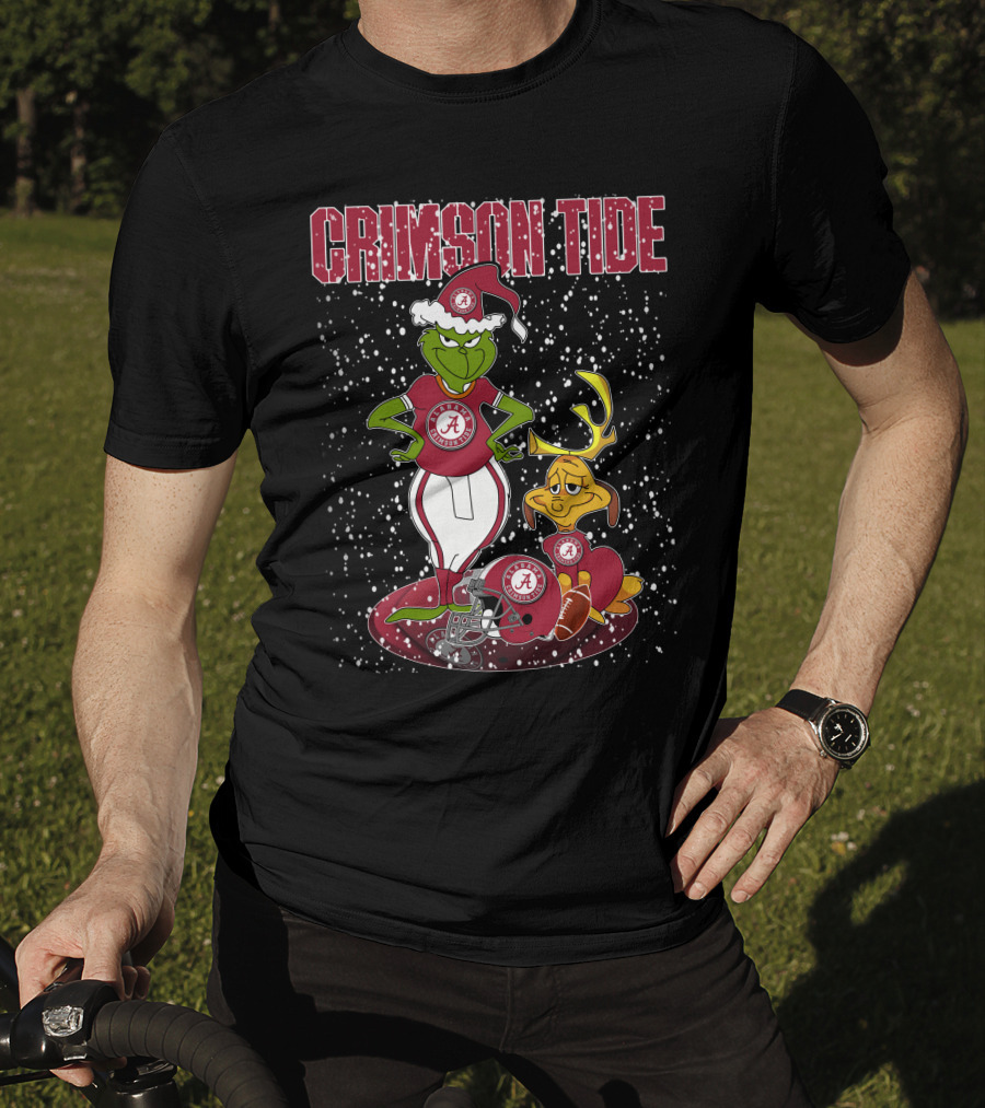 Grinchxmas Alabama Crimson Tide Holiday Cheer With Grinch And Reindeer In Snowy Scene T-Shirt